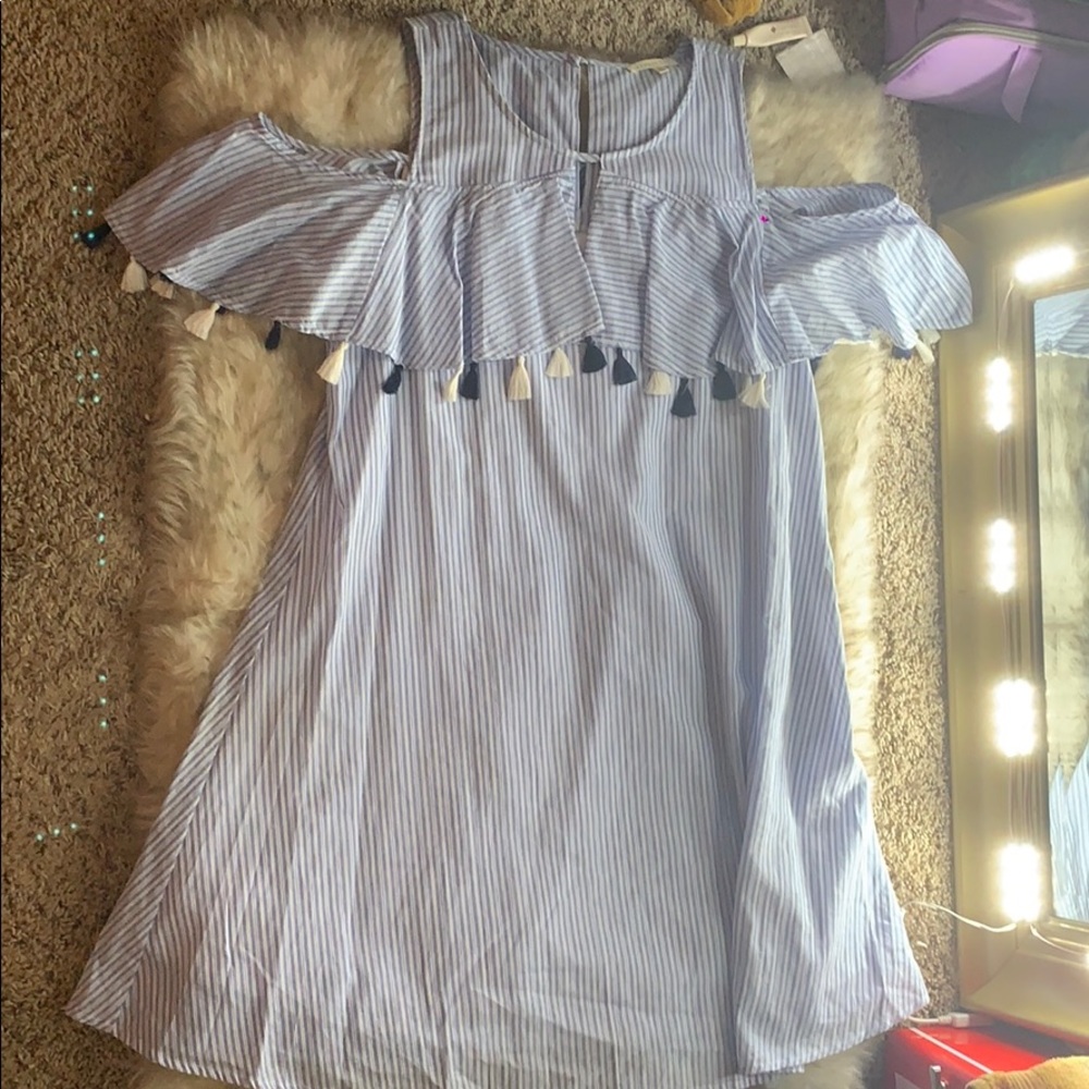 Cold shoulder sun dress